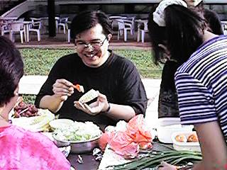 myweb001.jpg (24356 bytes)