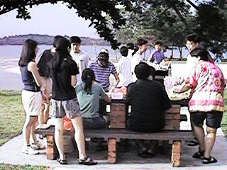 myweb002.jpg (23669 bytes)